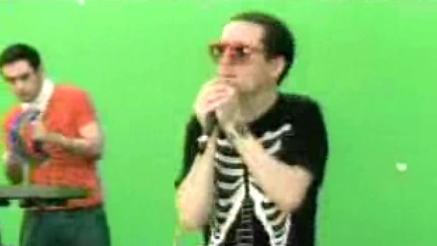 Over and over, ecco il video degli Hot Chip