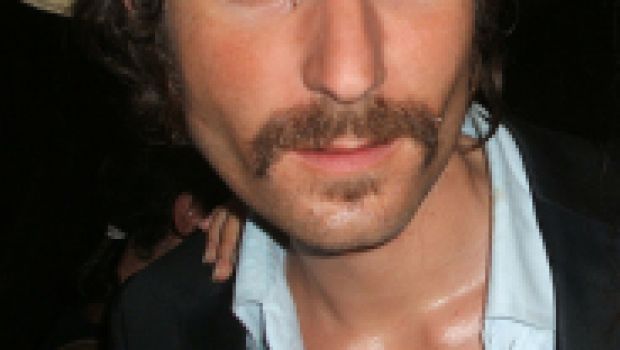 Francesco Bianconi racconta com’è nata “Bruci la città”