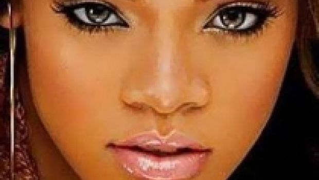 Rihanna: Britney e Lindsay, più controllo sui vostri vizi