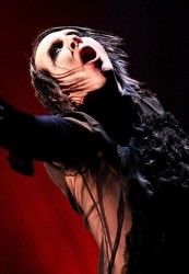 Album natalizio per Marilyn Manson (più consorte)