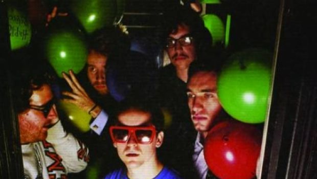 Hot Chip – Shake A Fist