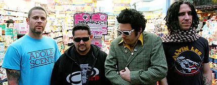 Nuovo album dal vivo per i punkers NOFX
