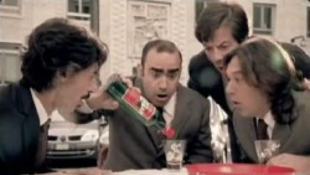 Elio e le storie tese: un Cynar e un cofanetto rifiutato