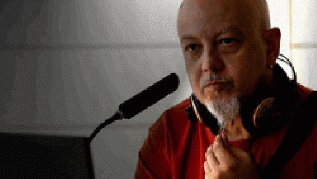 Enrico Ruggeri si dà alle cover dei brani di Natale