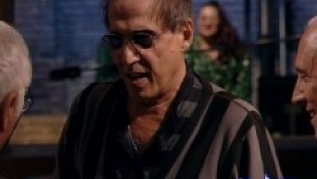 Celentano su Raiuno: il pubblico gradisce, la stampa no