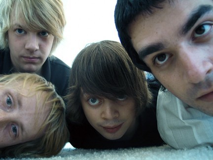 Goose, fusione electro-rock nel loro primo album: Bring It On