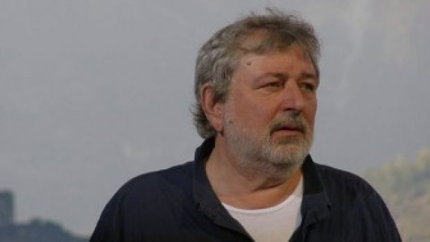 Francesco Guccini – Il cantautore senza tempo