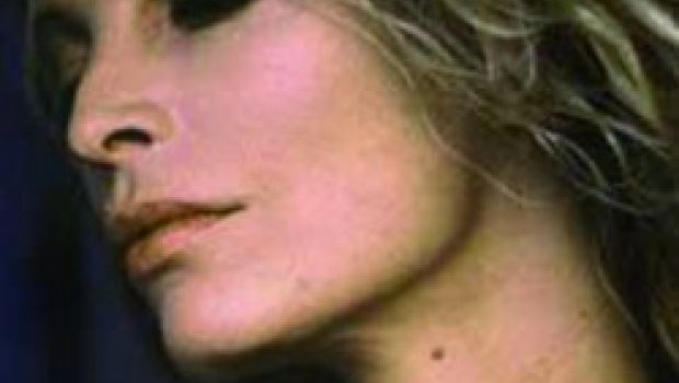 Patty Pravo non canterà sul palco dell’Ariston