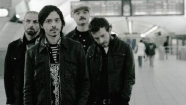 Velvet: riprendete legalmente il nostro concerto!