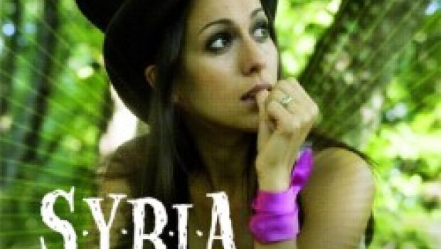 “Canzone d’odio” è il nuovo forte singolo di Syria