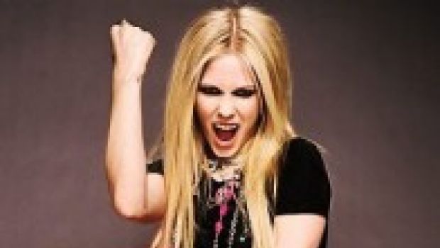 Nuovo singolo e linea d’abbigliamento per Avril Lavigne