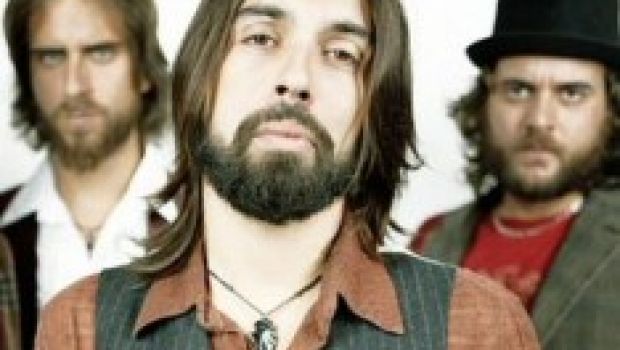Le Vibrazioni: il video “Drammaturgia”, il nuovo singolo “Insolita”, il cd e dvd live “En vivo”, le date del tour