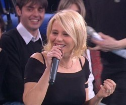 Amici 7 – la nona puntata in diretta su Tvblog. Vince la squadra bianca, eliminata Marta Rossi