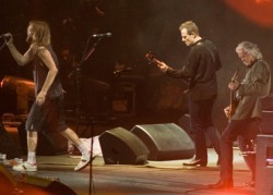 A sorpresa due Led Zeppelin sul palco dei Foo Fighters