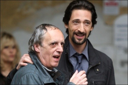 Le foto ufficiali di Giallo