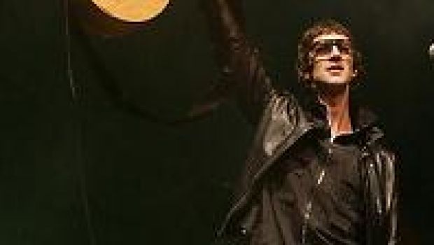 Dopo il trionfo a Glastonbury i Verve pubblicano un inedito (gratis)