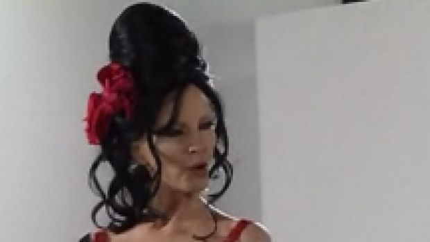 “La Bambola 2008”: Patty Pravo come Amy Winehouse