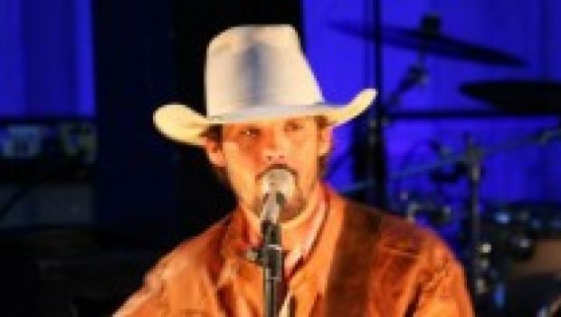 Live Report: Ryan Bingham + Joan As Police Woman