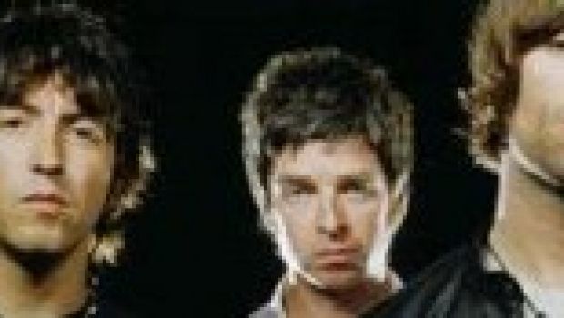 Oasis, svelate tracklist e cover di “Dig Out Your Soul”