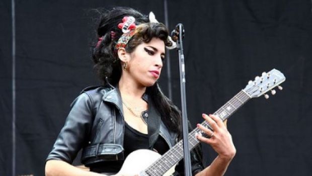 Amy Winehouse: due ottimi live e il sito sulla sua morte