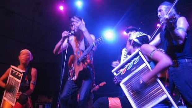 Gogol Bordello live@Salento, 20 agosto (Sud Est Indipendente Festival)