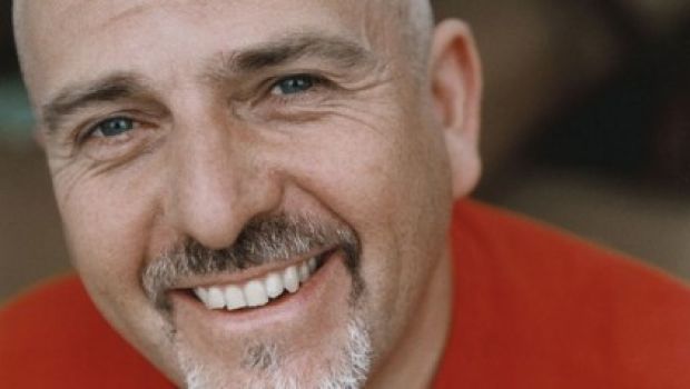Amnesty premia Peter Gabriel e lancia lo Small Places Tour: tre mesi di eventi in tutto il mondo