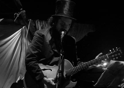 Vinicio Capossela “Il gigante e il mago” (video)