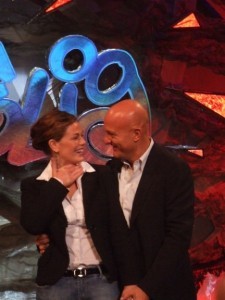 Ascolti Tv di lunedì 29 settembre 2008: Zelig batte l’Isola dei Famosi in crescita, Striscia a 8 milioni. Affari Tuoi a 6