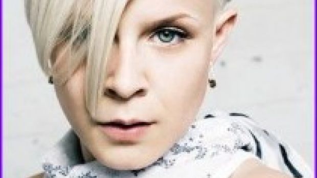 “Cobrastyle”, nuovo video per Robyn