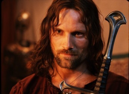 Buon compleanno Viggo Mortensen. Aragorn compie 50 anni!