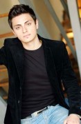“Alla Mia Età” di Tiziano Ferro plagia  “Davvero”?