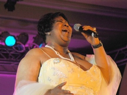 “Touch My Body”: canta Aretha Franklin
