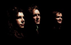 Low – Santa’s Coming Over (Video)