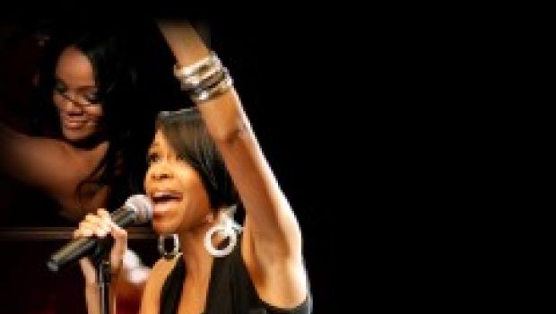 Michelle delle Destiny’s Child canta “Don’t Stop The Music”