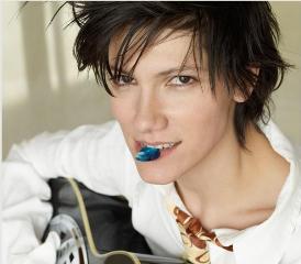 Elisa pubblica “Dancing” anche in UK  (e prova ad approfittare della “Hallelujah-mania” )