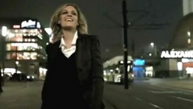 Irene Grandi: Bianco Natale, il video  – Anteprima