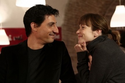 Ascolti Tv di domenica 14 dicembre 2008: cresce Tutti pazzi per amore e arriva a 5 milioni e mezzo. Pessima Annata per Russell Crowe. Nel pomeriggio Amici leader e Milionario boom