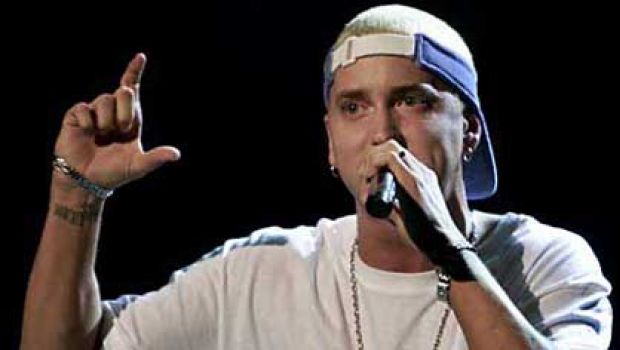 “Crack a bottle”, il nuovo singolo di Eminem è ascoltabile on line