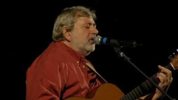 Francesco Guccini: X-Factor è utile, più di Sanremo