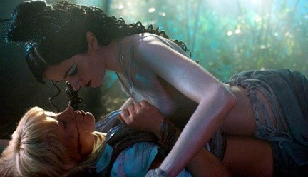 Lesbian Vampire Killers, nuove sexy foto