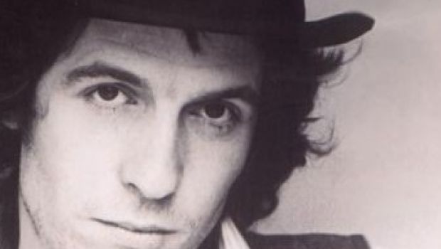 Rino Gaetano, in radio l’inedita “Dònde està el grano” e nei negozi la compilation “Live & Rarities”