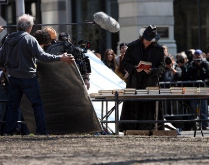 Nuove immagini di Nicolas Cage sul set di The Sorcerer’s Apprentice