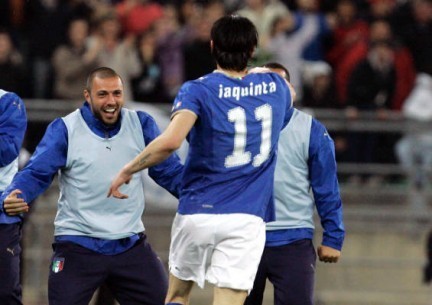 Ascolti Tv di mercoledì 1 aprile 2009: 11 milioni di tifosi per Italia-Eire, boom in seconda serata per Chiambretti Night con Mourinho al 17%. Ascolti a livelli record per La7 con Beppe Grillo a Exit