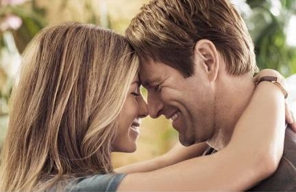 Love Happens – il trailer e la locandina del film romantico con Jennifer Aniston ed Aaron Eckhart