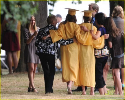 Twilight saga: le prime foto di Robert pattinson e Kristen Stewart sul set di Eclipse