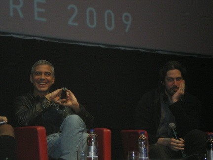 George Clooney ammalia Roma e annuncia un film su Guantanamo