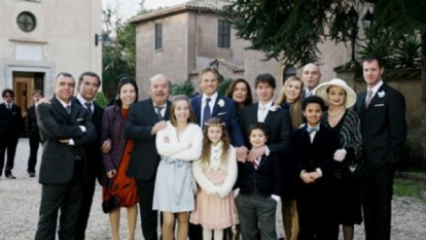 Ascolti Tv di domenica 4 ottobre 2009: Un Medico in famiglia con 7 milioni (28%, 32%) surclassa Ale & Franz Show. Moto Gp a 5 milioni, stabile Domenica Cinque, debutto in sordina per Domenica In