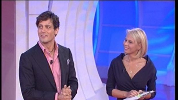 Ascolti Tv di sabato 17 ottobre 2009: Maria De Filippi imbattibile con 6 milioni e il 30% di C’è Posta per Te anche senza la Nazionale e Amici a quasi 4 milioni con il 27%