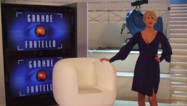Grande Fratello 10: Massimo Scattarella e Daniela Caneo i due nuovi concorrenti ufficiali.Dalla conferenza stampa tutte le novità in anteprima
