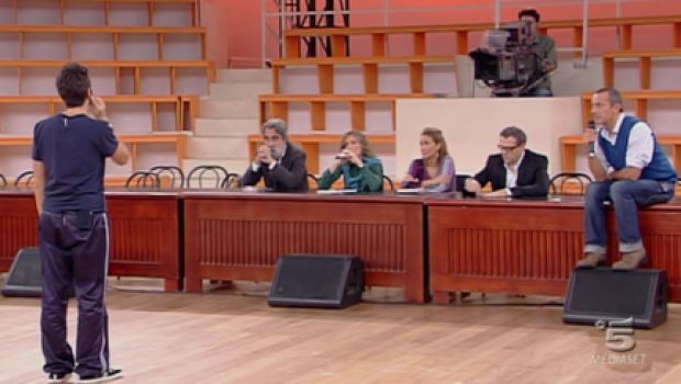Amici, è moria: anche Denis Mascia e Stella Ancona fuori. E Valeria Valente si aggiudica (il brutto inedito) Lovin’You